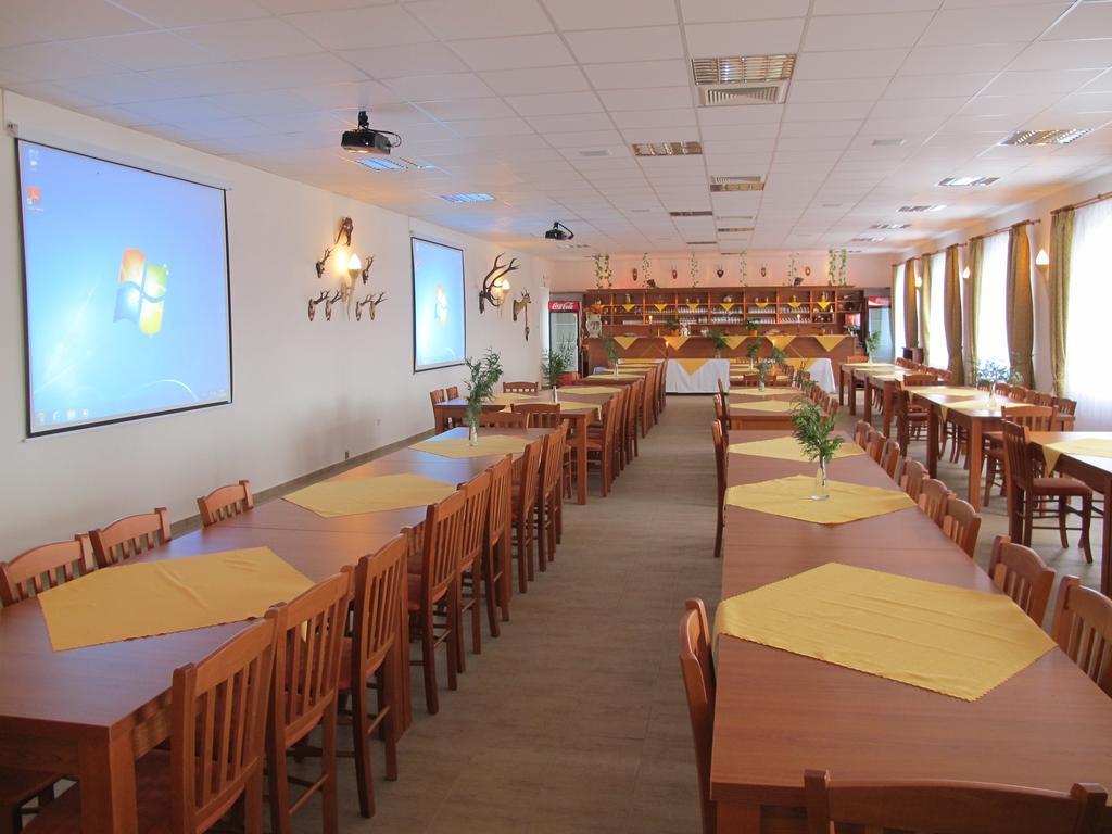 Hotel Zamecek Mikulov Dış mekan fotoğraf