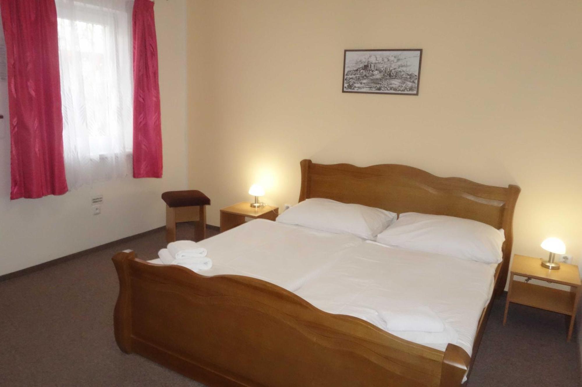 Hotel Zamecek Mikulov Dış mekan fotoğraf