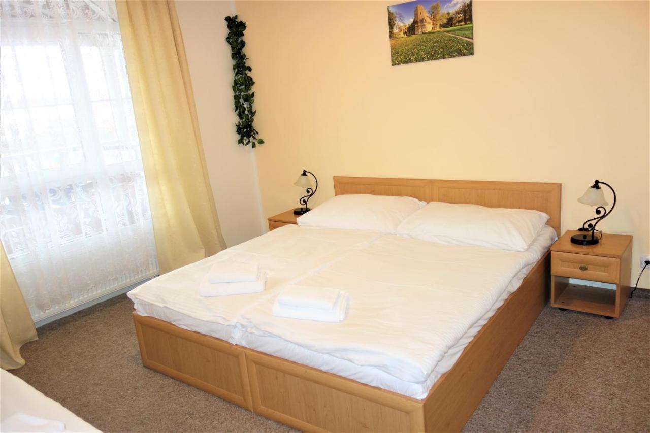 Hotel Zamecek Mikulov Dış mekan fotoğraf